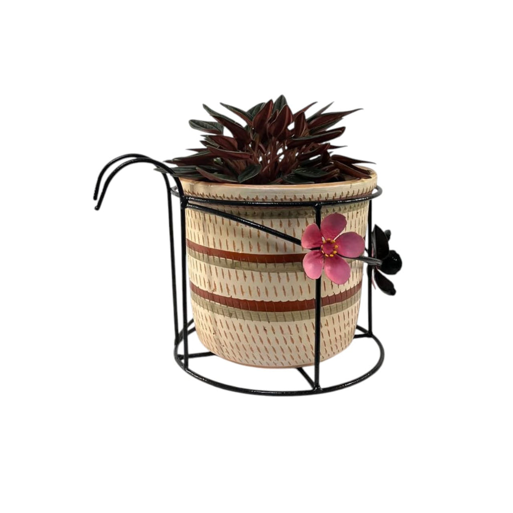 Unae Enara - (Media)